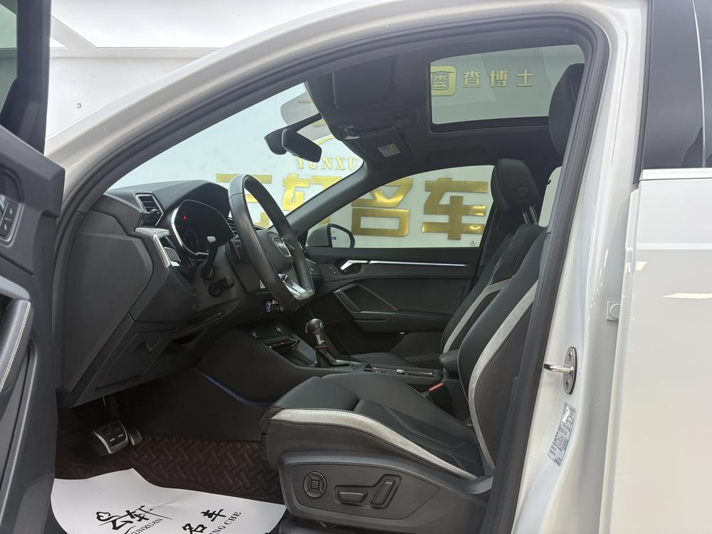 Audi Audi Q3