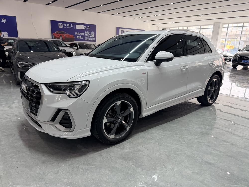 Audi Audi Q3