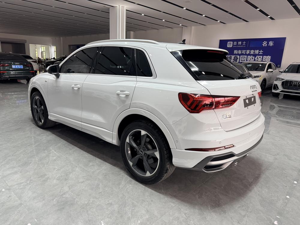 Audi Audi Q3