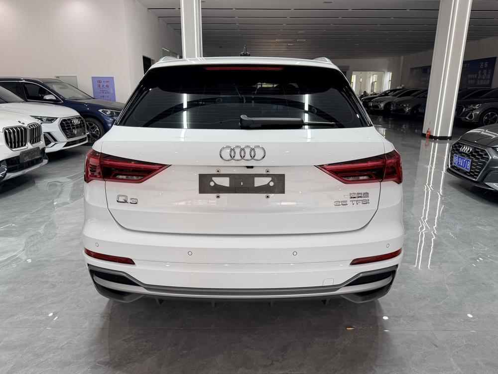Audi Audi Q3