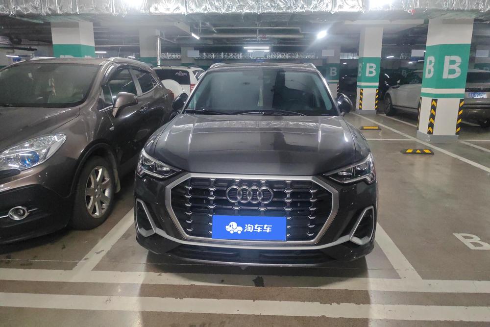Audi Audi Q3