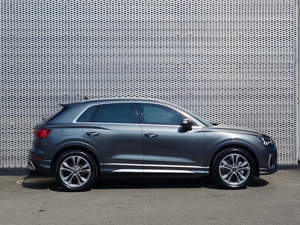 Audi Audi Q3