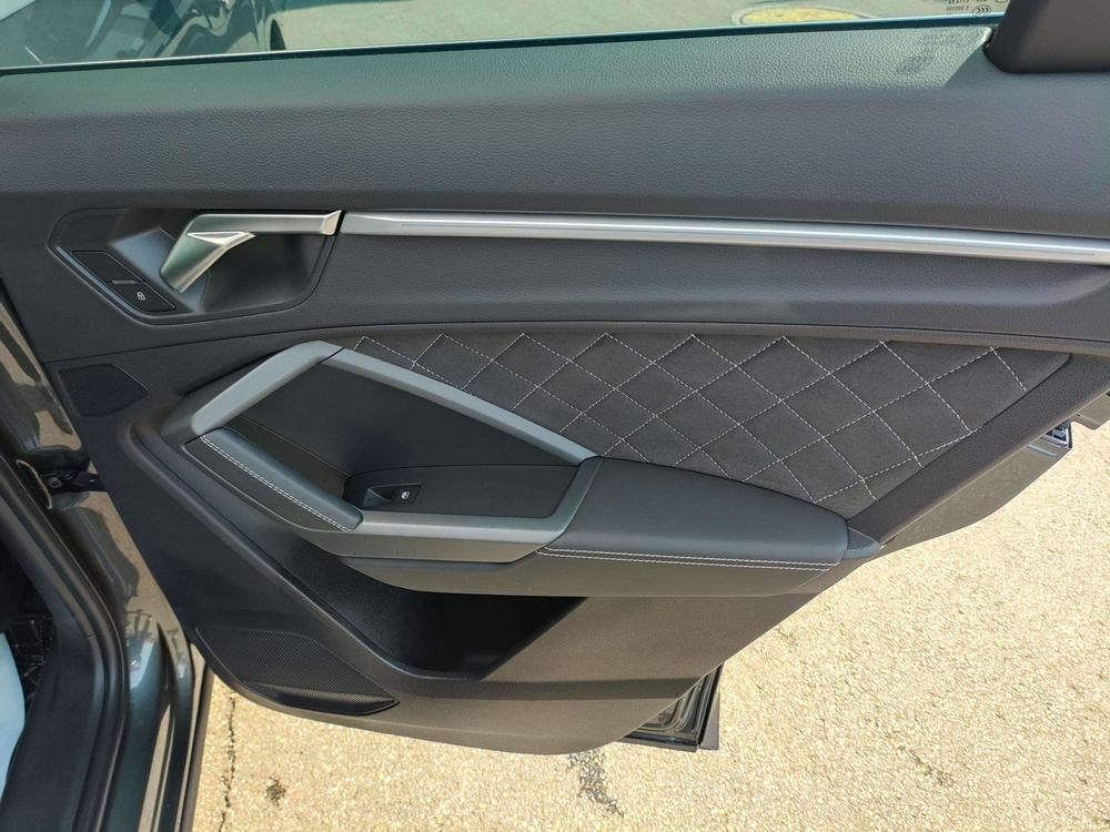 Audi Audi Q3