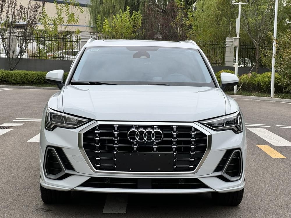 Audi Audi Q3