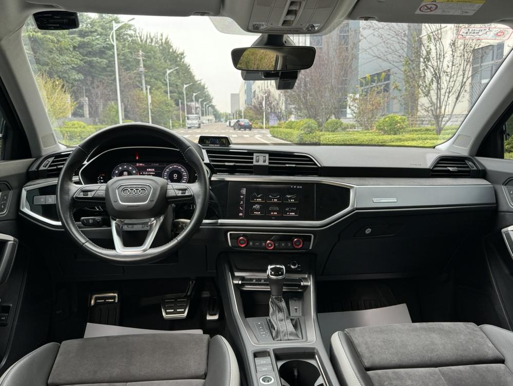 Audi Audi Q3