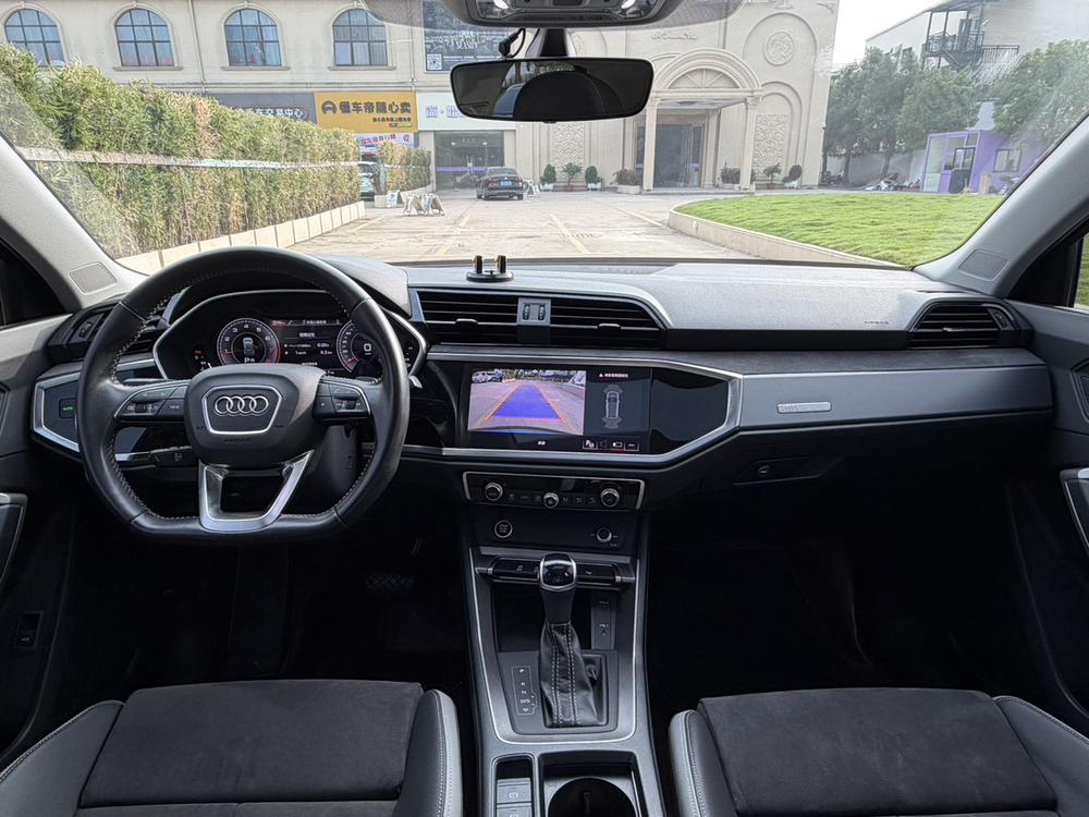 Audi Audi Q3