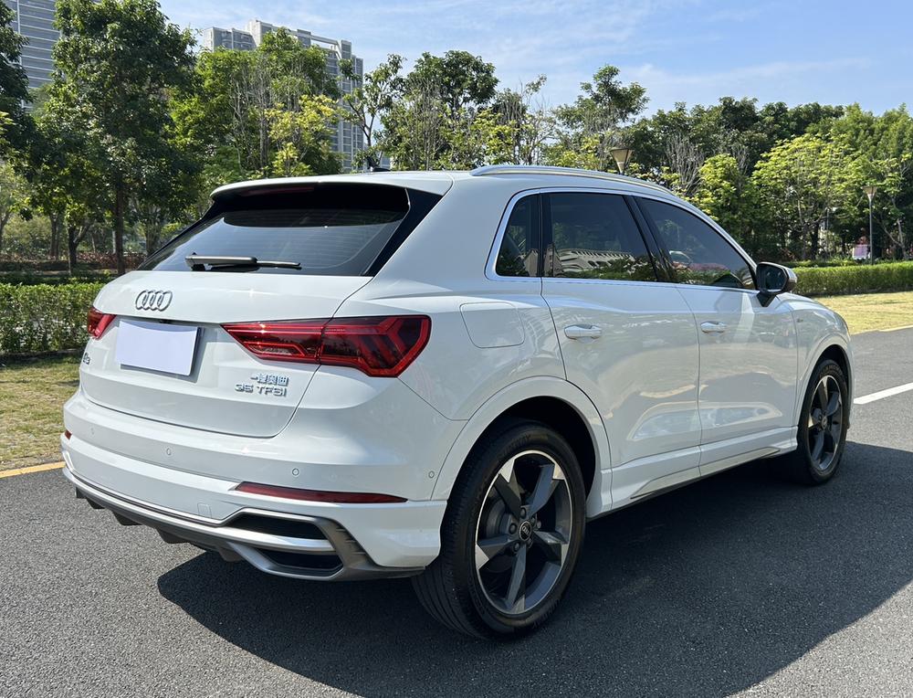Audi Audi Q3