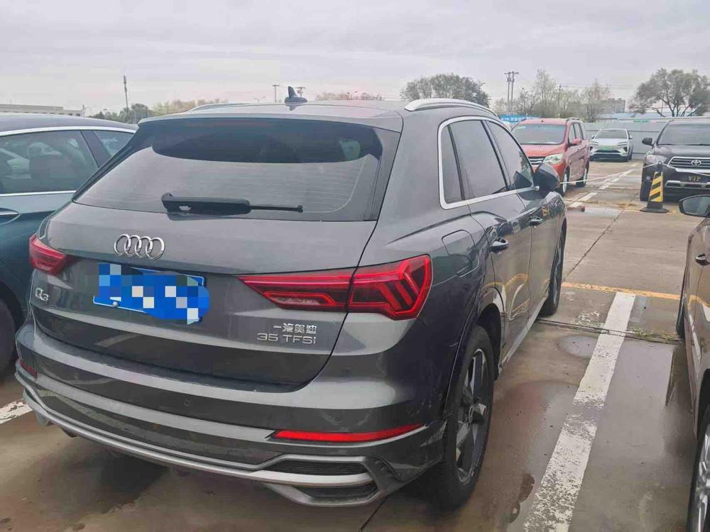 Audi Audi Q3