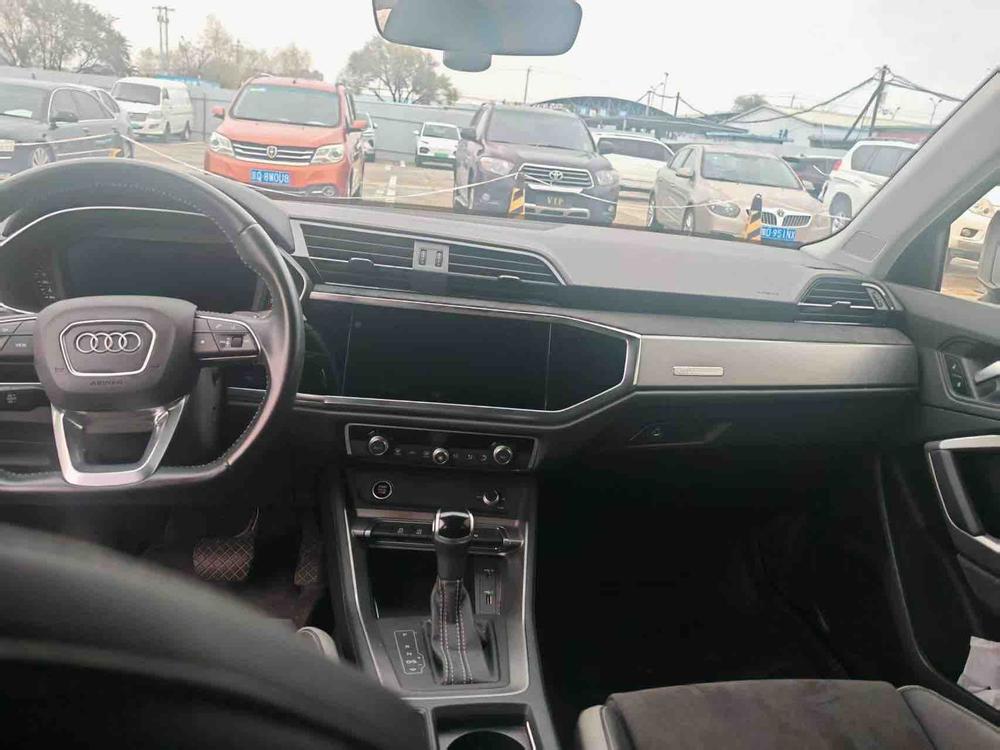Audi Audi Q3