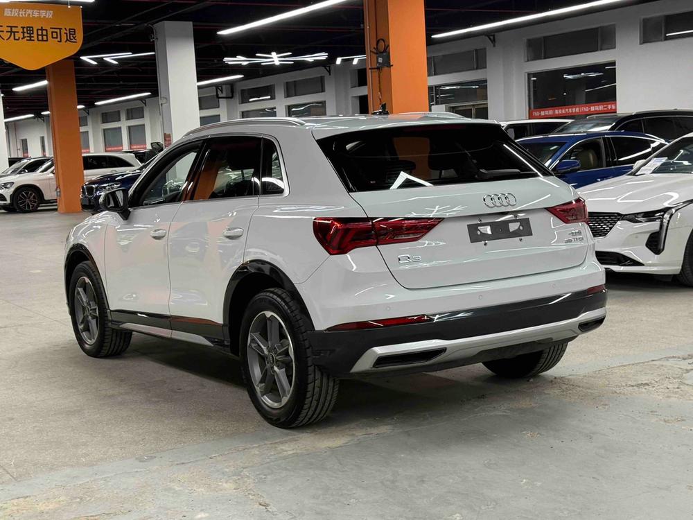 Audi Audi Q3