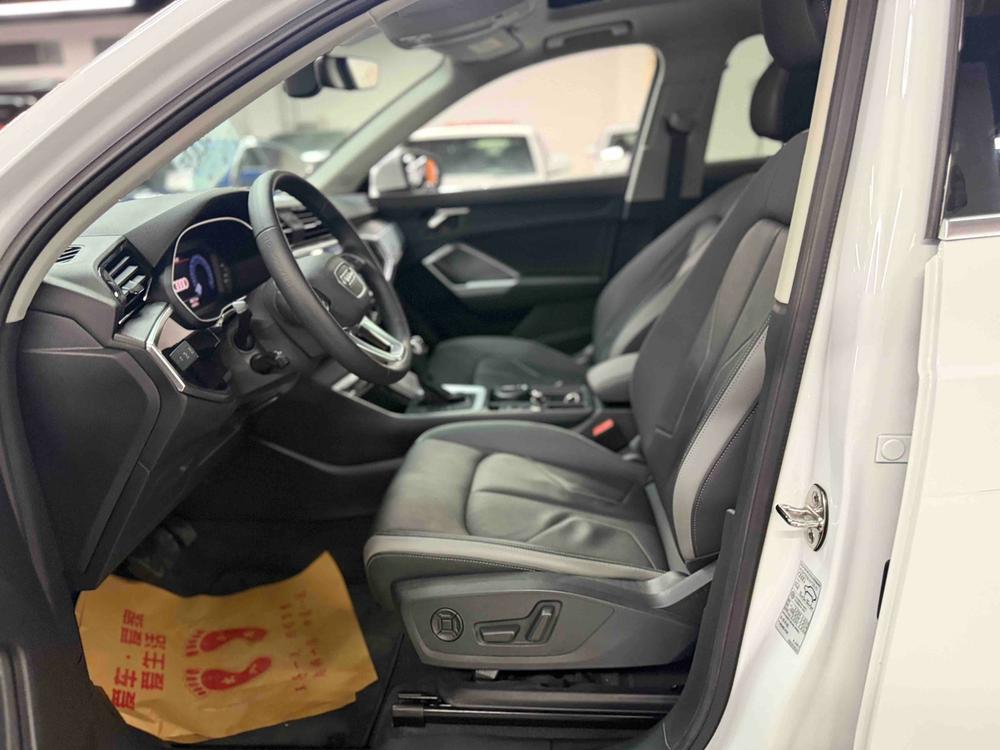 Audi Audi Q3