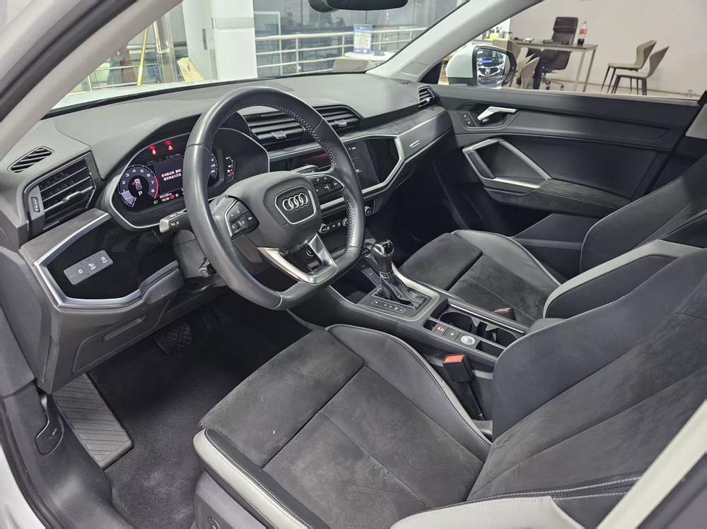 Audi Audi Q3