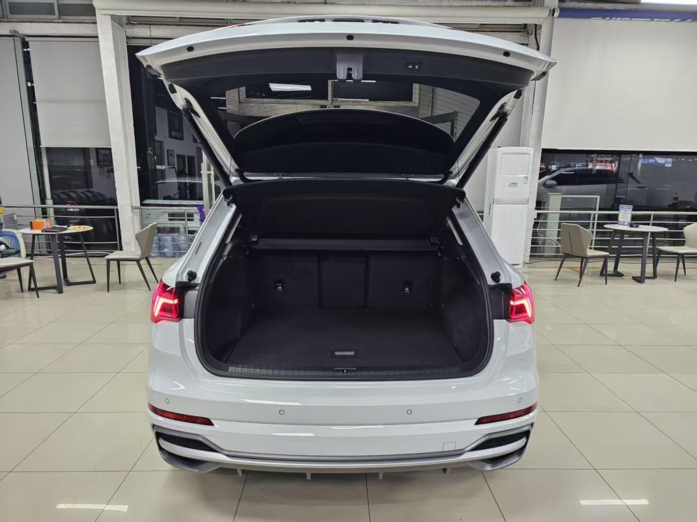 Audi Audi Q3