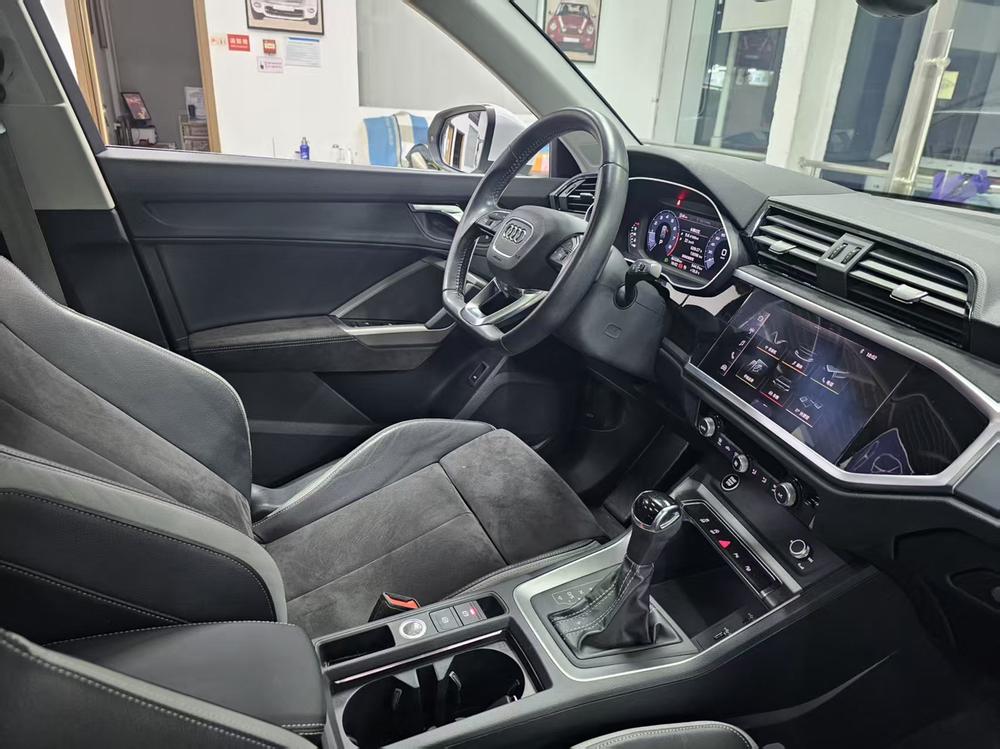 Audi Audi Q3