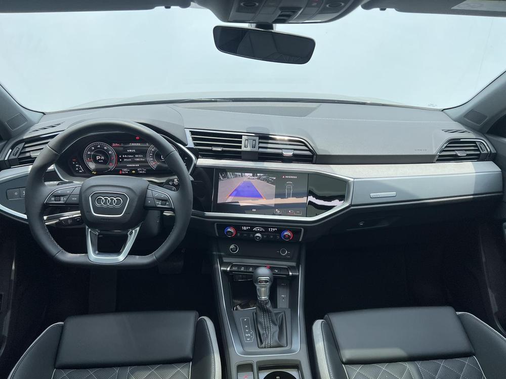 Audi Audi Q3