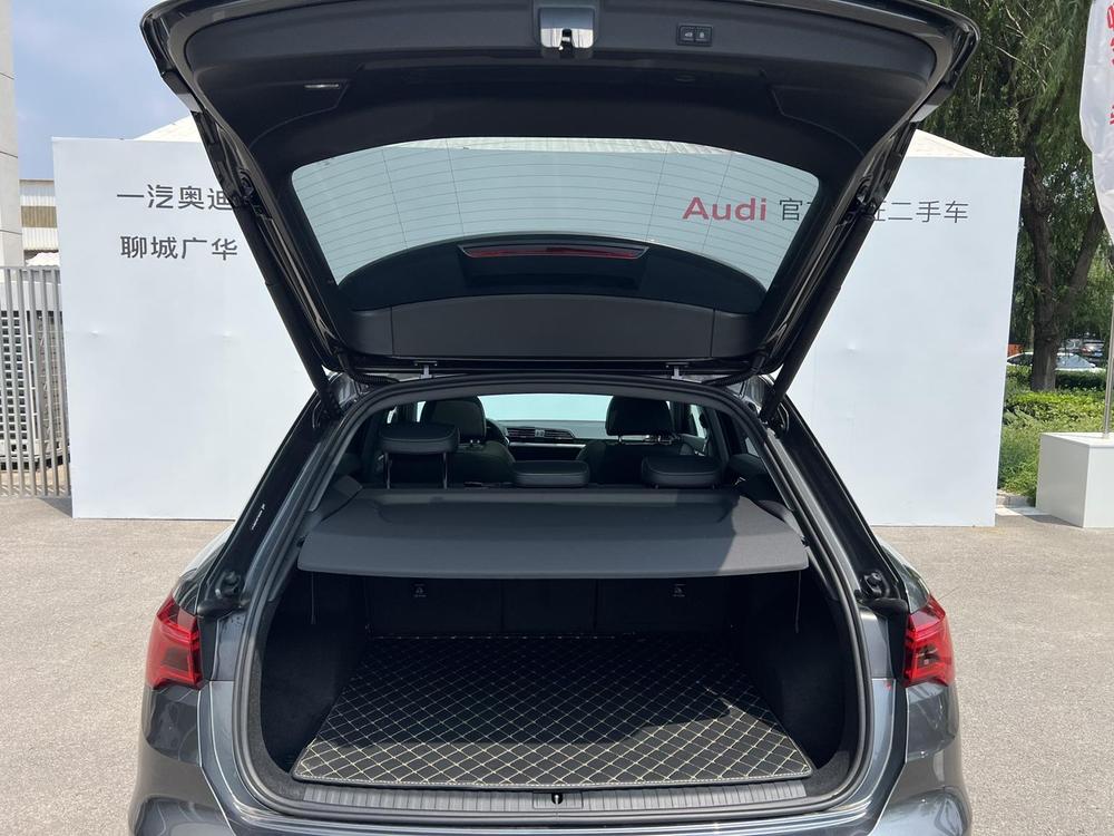 Audi Audi Q3
