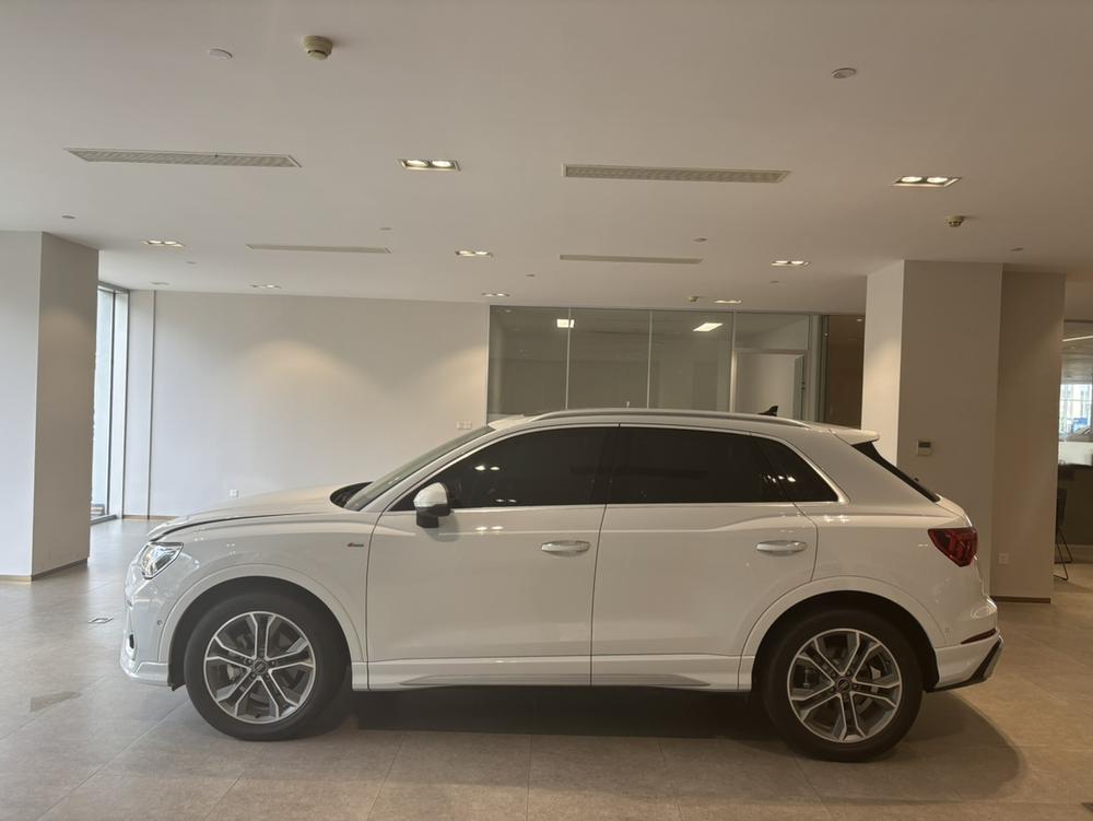 Audi Audi Q3