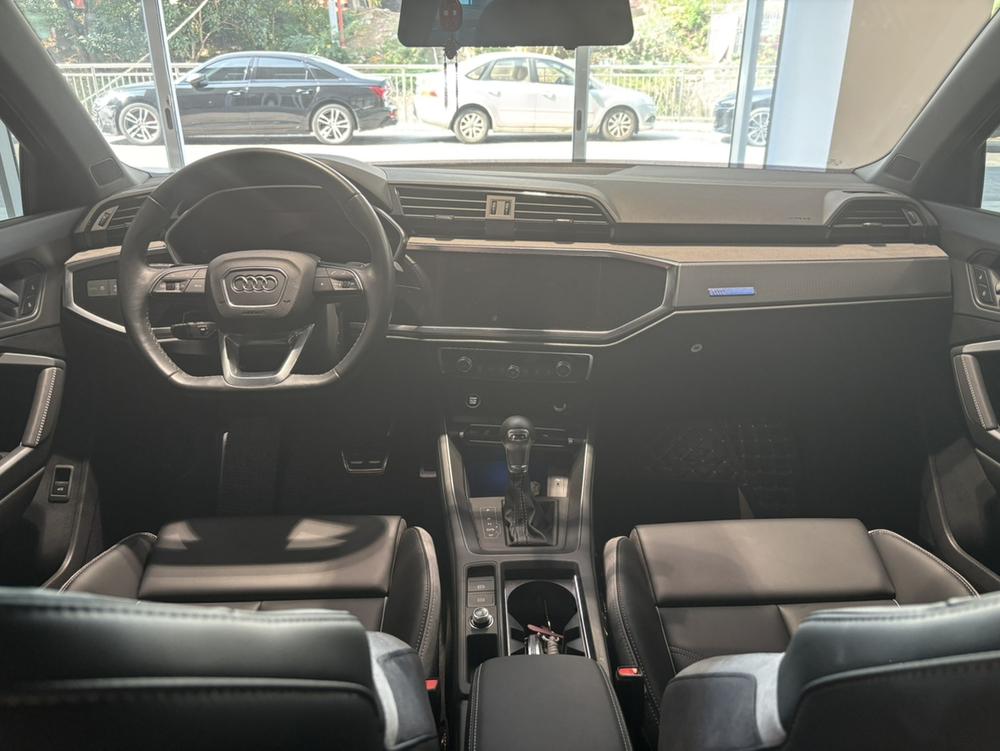 Audi Audi Q3