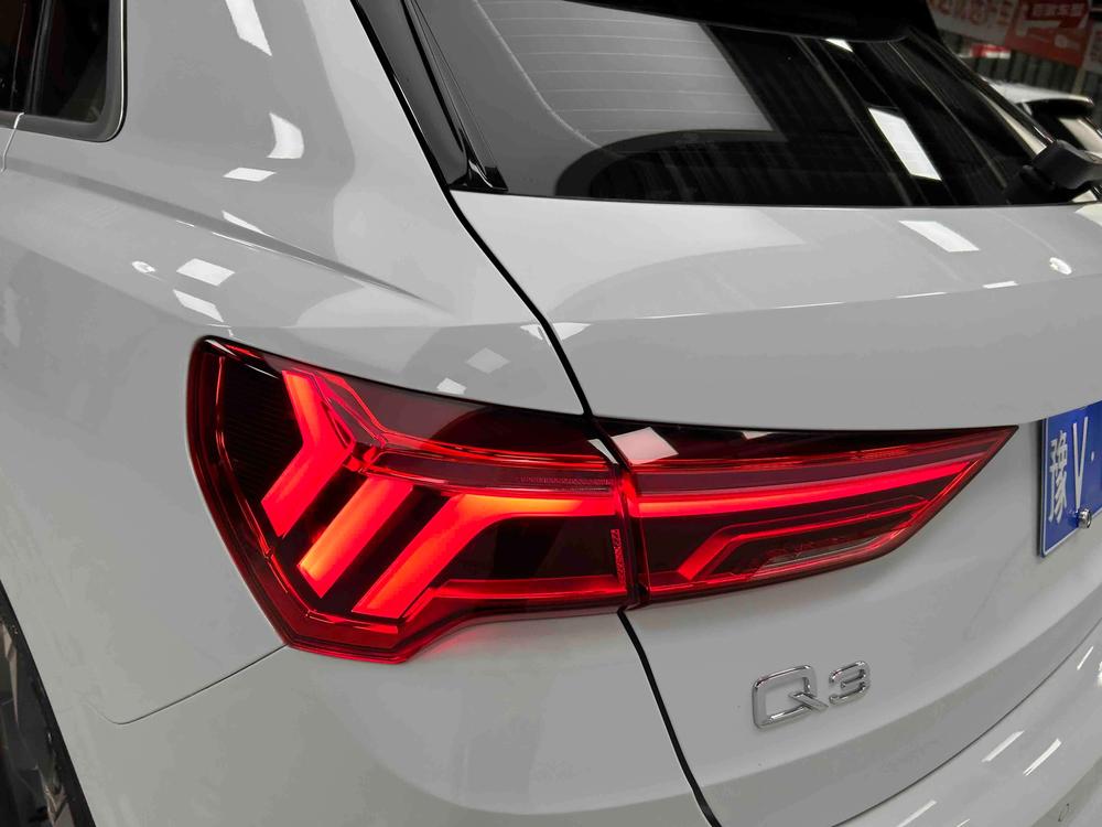 Audi Audi Q3