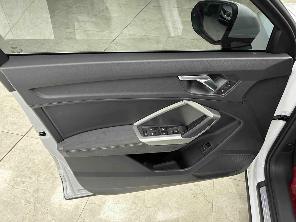 Audi Audi Q3