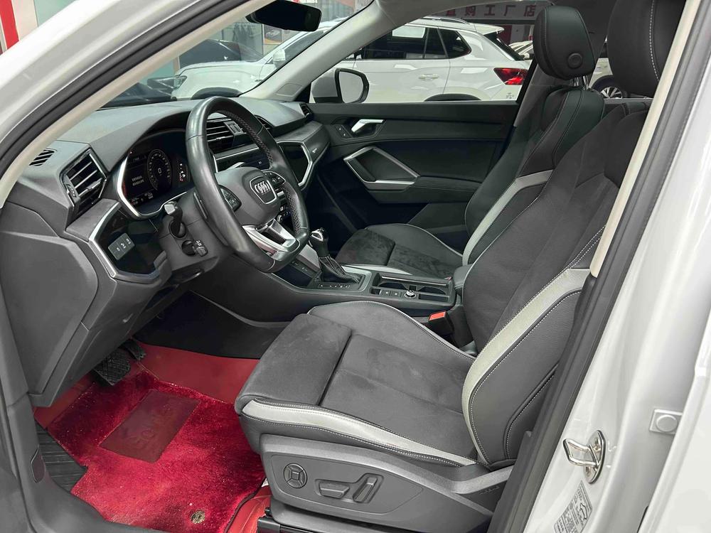 Audi Audi Q3