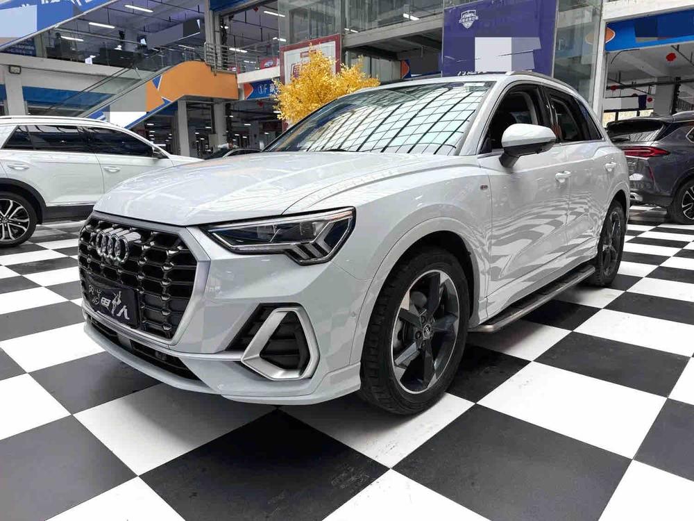 Audi Audi Q3