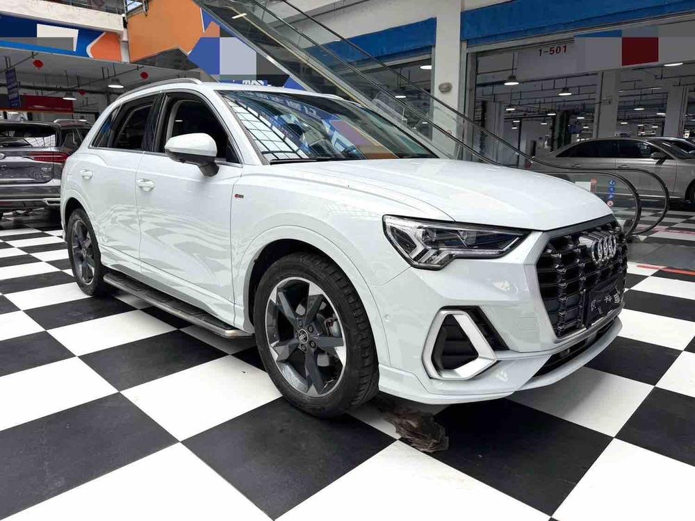 Audi Audi Q3