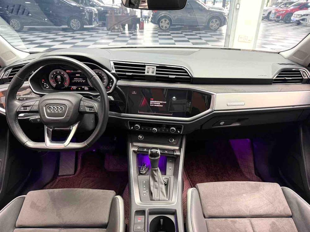 Audi Audi Q3