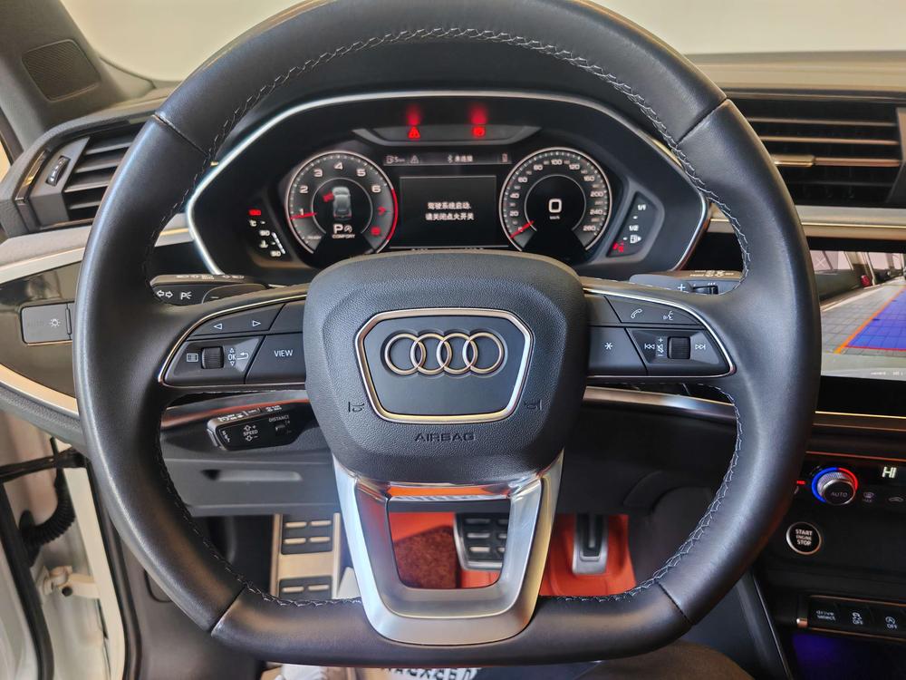 Audi Audi Q3