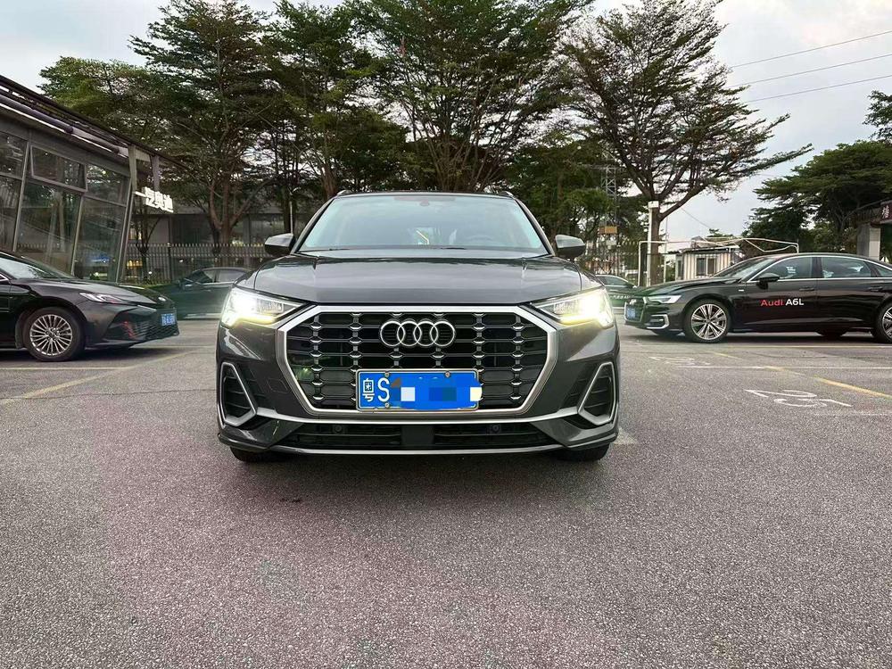 Audi Audi Q3
