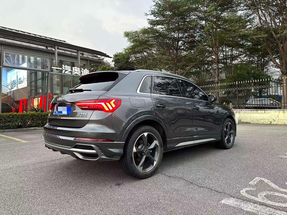 Audi Audi Q3