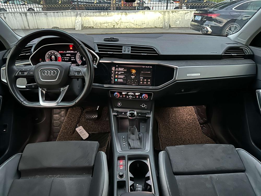 Audi Audi Q3