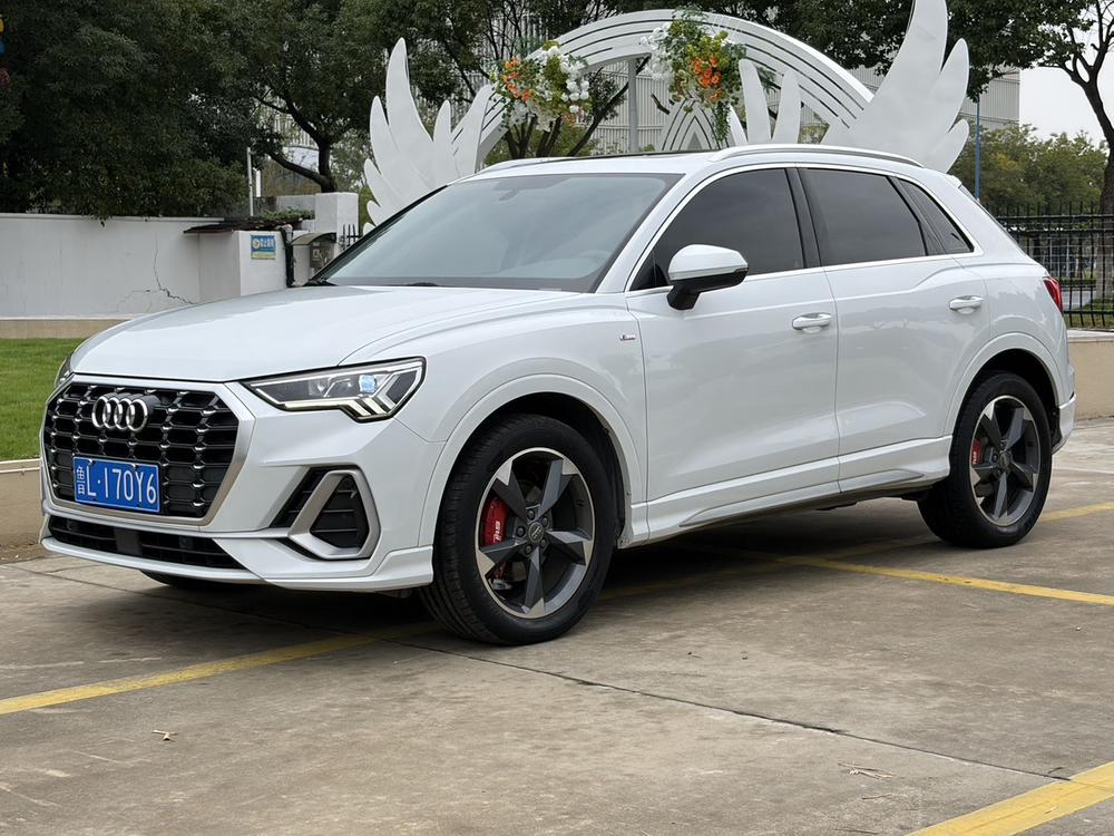 Audi Audi Q3