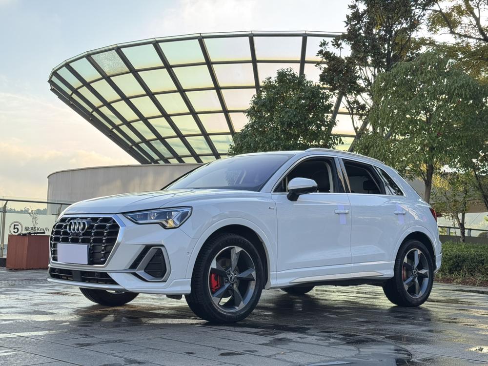 Audi Audi Q3