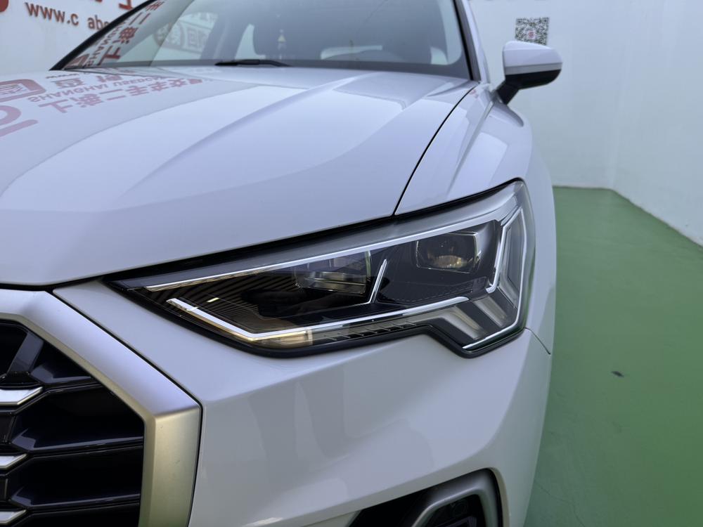 Audi Audi Q3