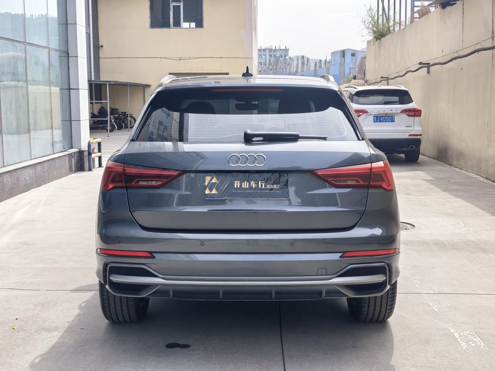Audi Audi Q3