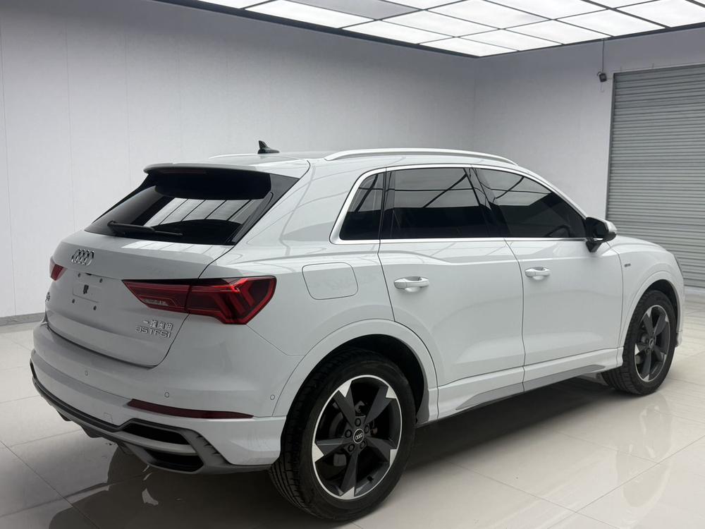 Audi Audi Q3