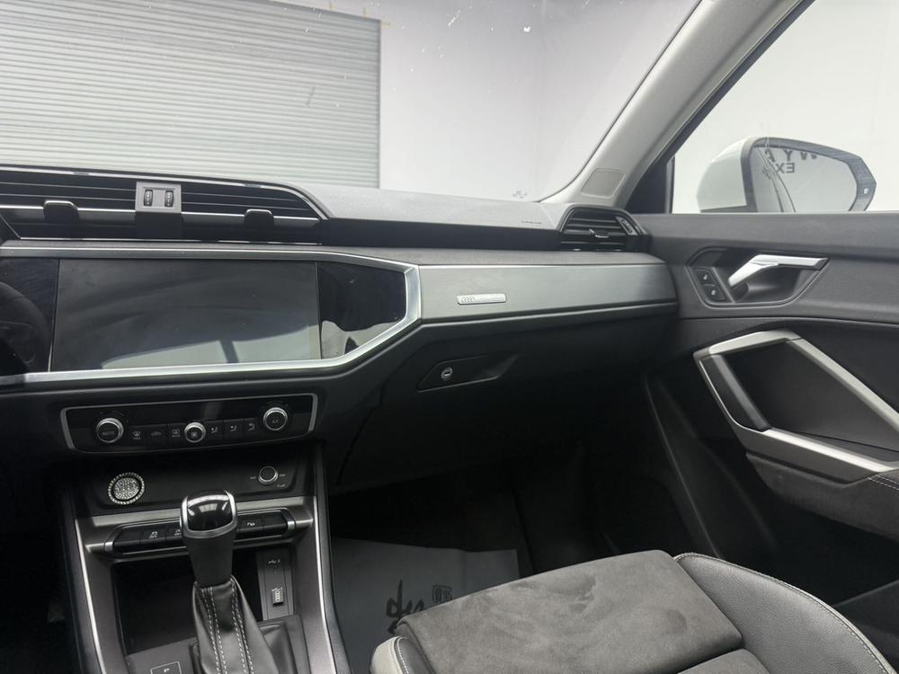 Audi Audi Q3