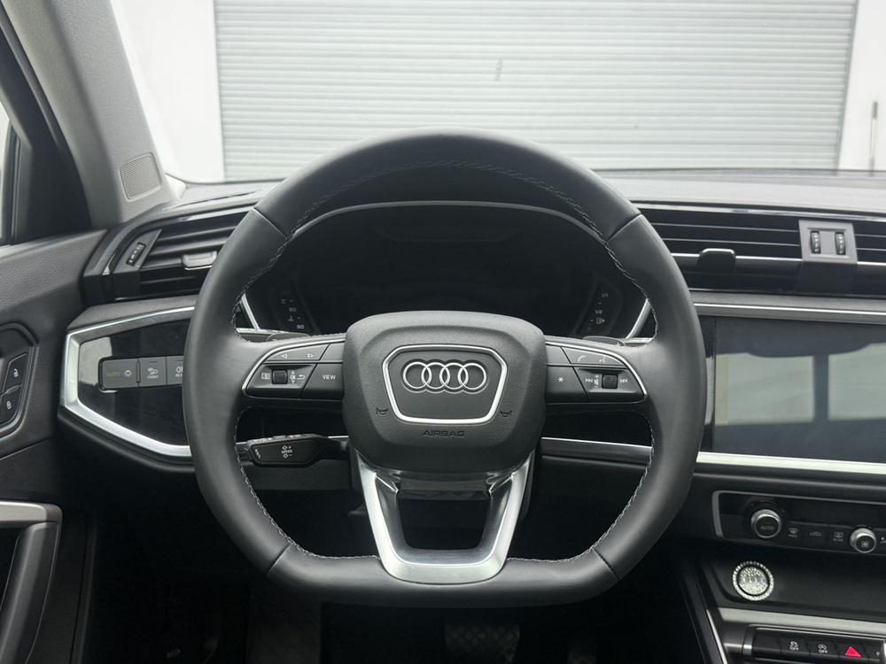 Audi Audi Q3