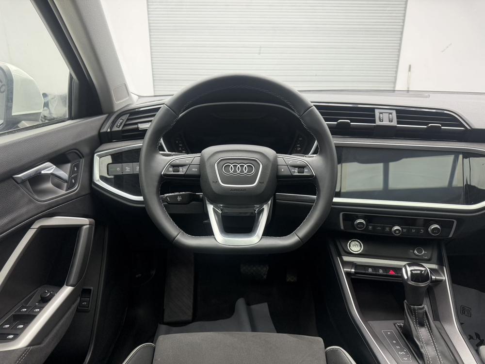 Audi Audi Q3