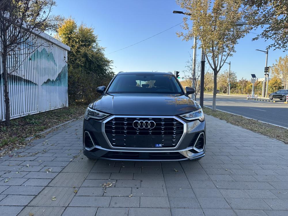 Audi Audi Q3