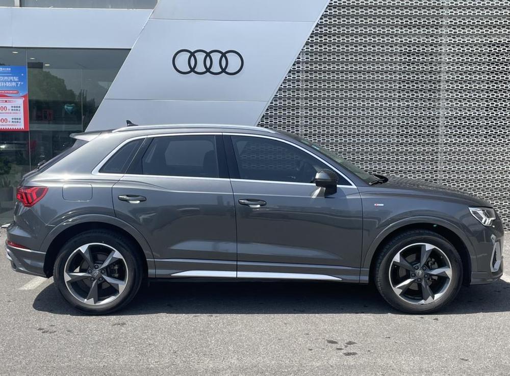 Audi Audi Q3