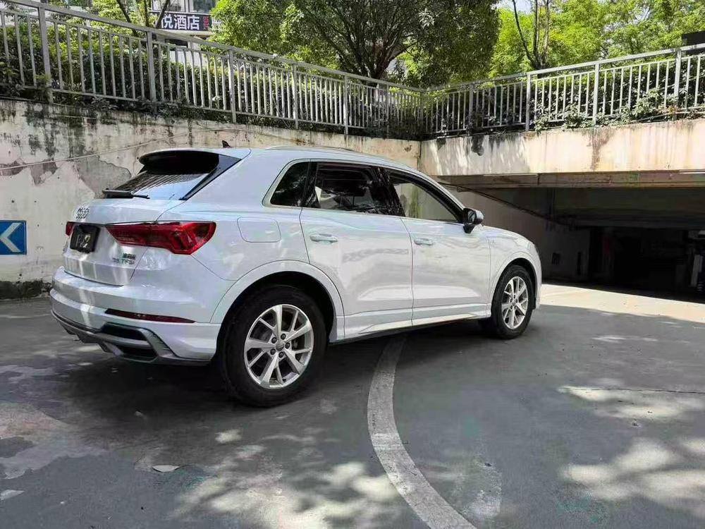 Audi Audi Q3