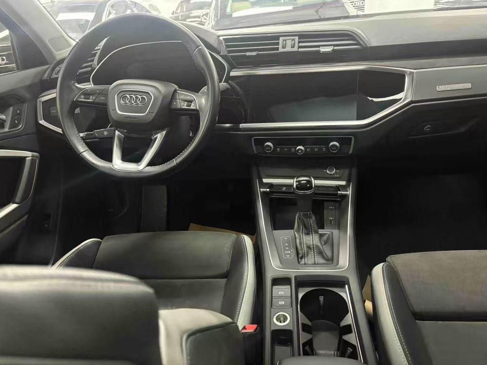 Audi Audi Q3