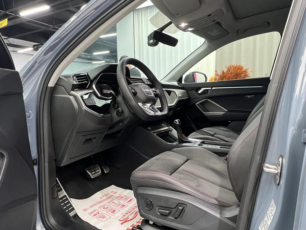 Audi Audi Q3