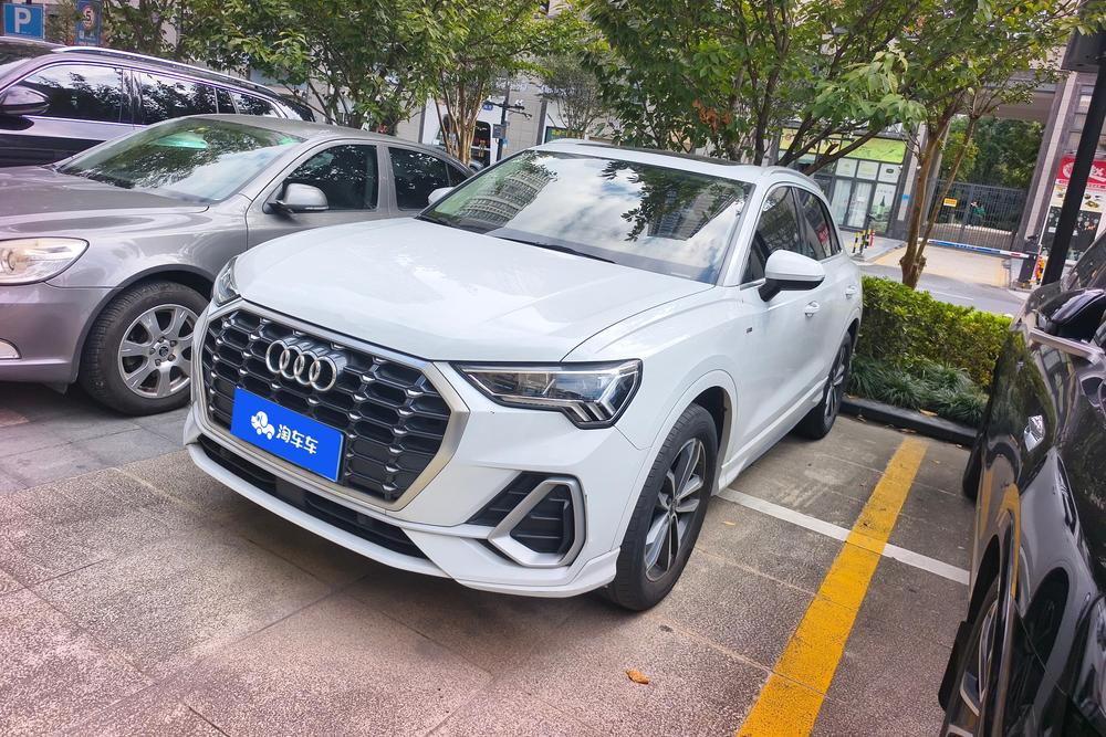 Audi Audi Q3