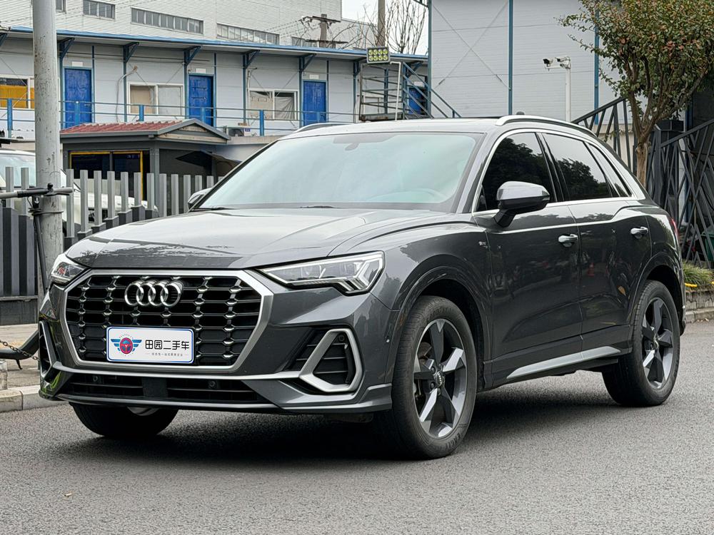 Audi Audi Q3
