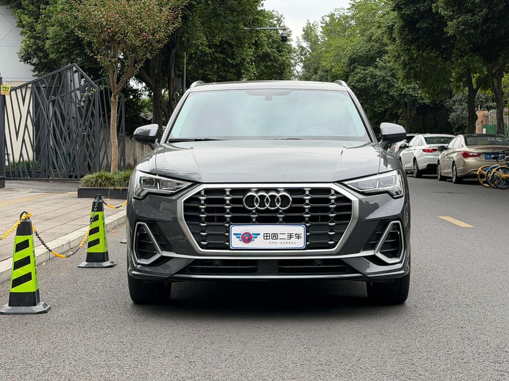 Audi Audi Q3