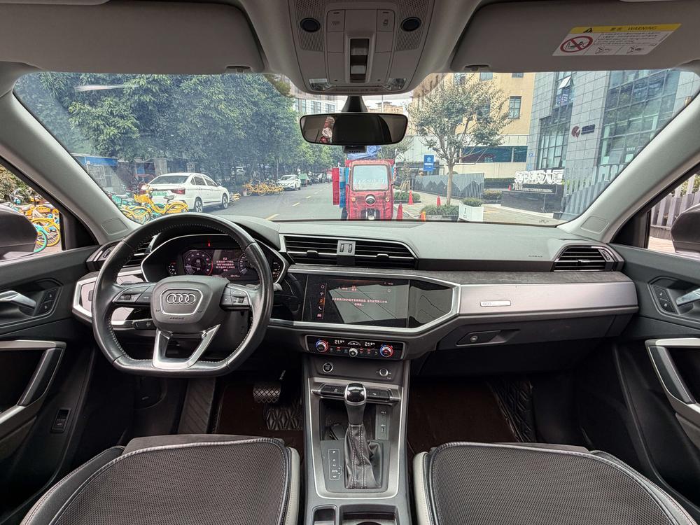 Audi Audi Q3