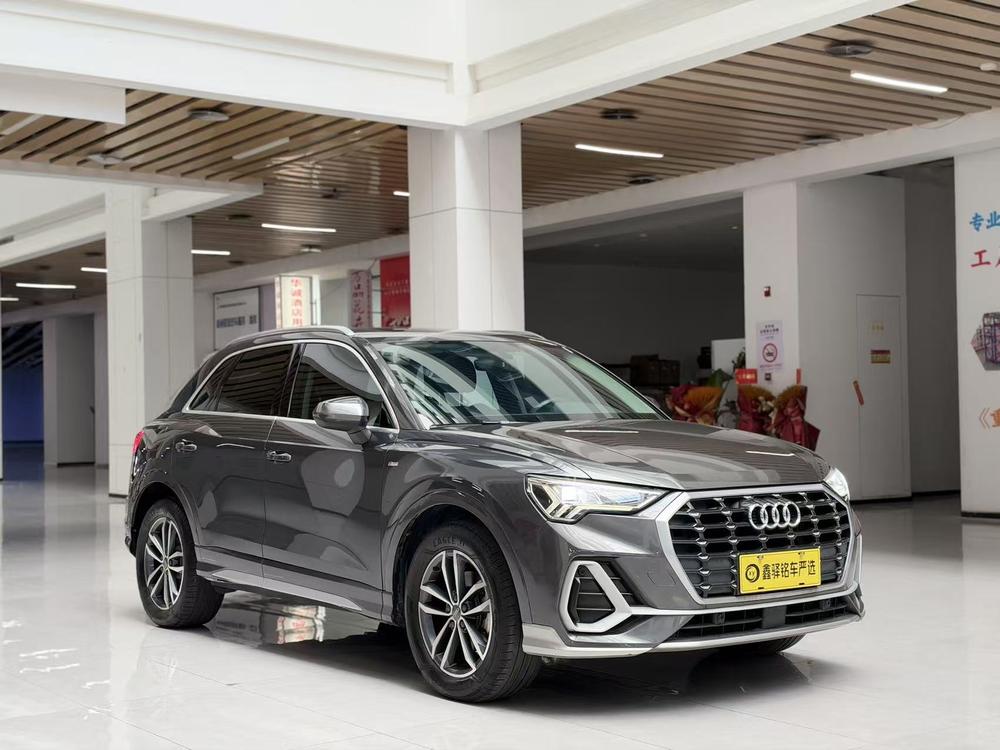 Audi Audi Q3